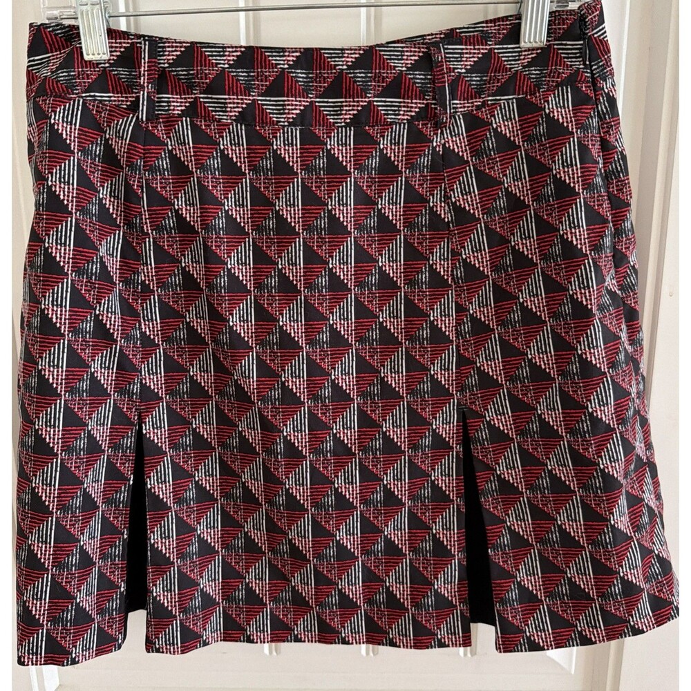 IZOD XFG Golf Pickleball Women’s Skort Shorts Size 2 PLeated Geometric